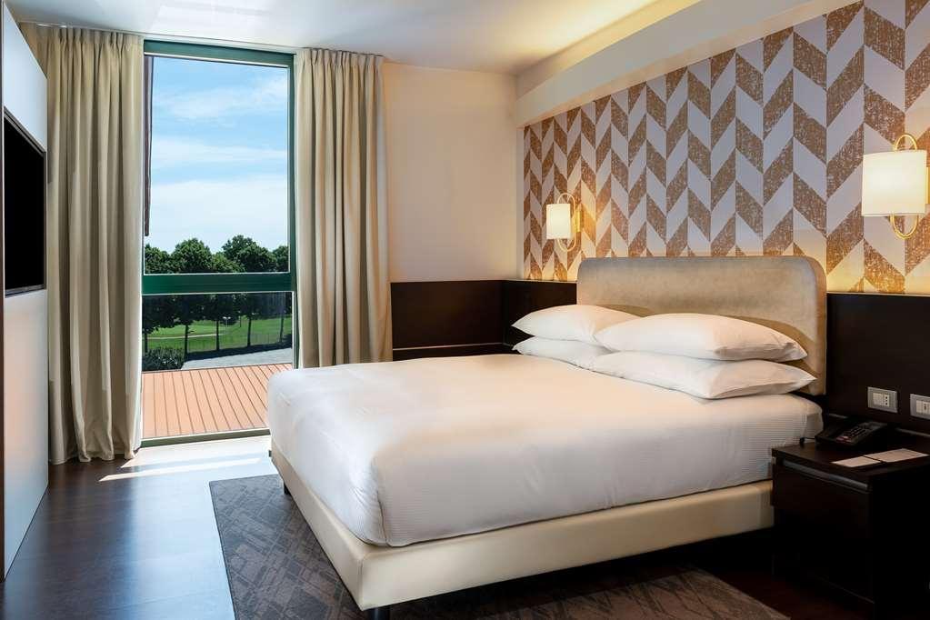 Doubletree By Hilton Milan Malpensa Solbiate Olona Hotell Rom bilde