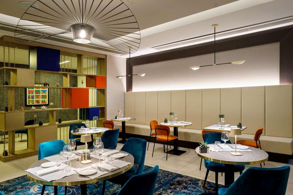 Doubletree By Hilton Milan Malpensa Solbiate Olona Hotell Restaurant bilde