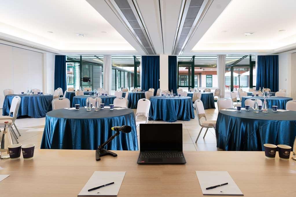 Doubletree By Hilton Milan Malpensa Solbiate Olona Hotell Fasiliteter bilde