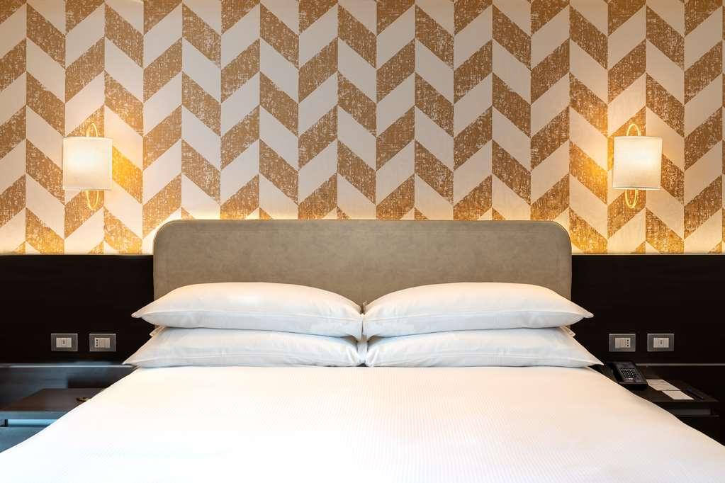 Doubletree By Hilton Milan Malpensa Solbiate Olona Hotell Eksteriør bilde