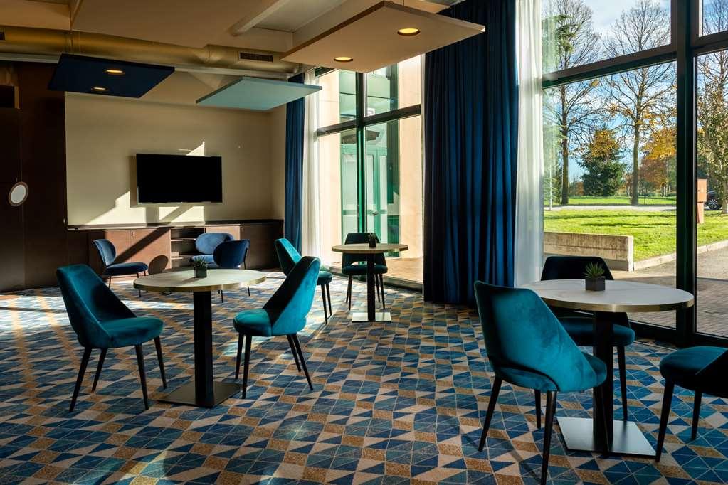 Doubletree By Hilton Milan Malpensa Solbiate Olona Hotell Interiør bilde
