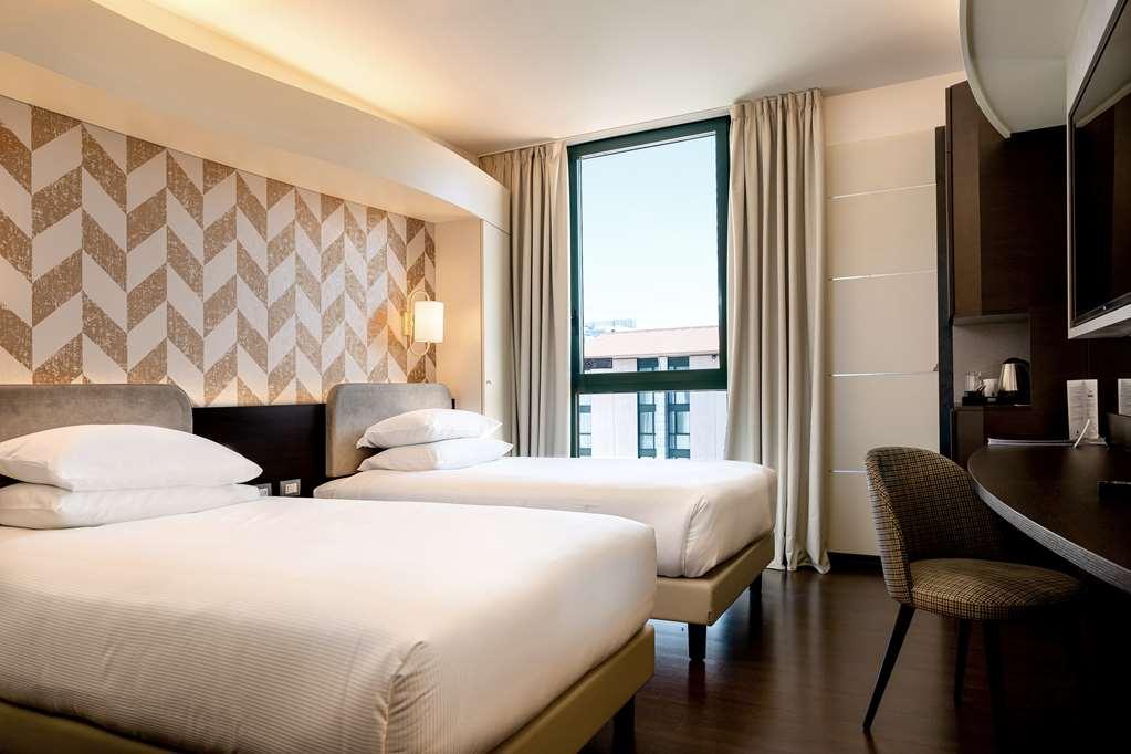 Doubletree By Hilton Milan Malpensa Solbiate Olona Hotell Rom bilde